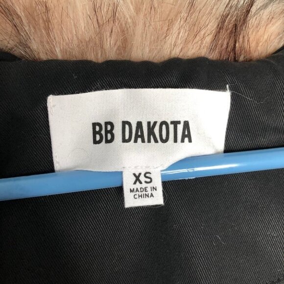 Nwot BB Dakota Black Get Your Swagger On Vest Faux  Fur Trim Hood Size XS - Picture 9 of 16